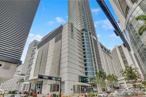 Condominio en alquiler en Miami, Florida, 2 dormitorios, 116.59 m2 № 2011744 - foto 24