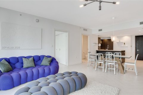 Condominio en alquiler en Miami, Florida, 2 dormitorios, 116.59 m2 № 2011744 - foto 4