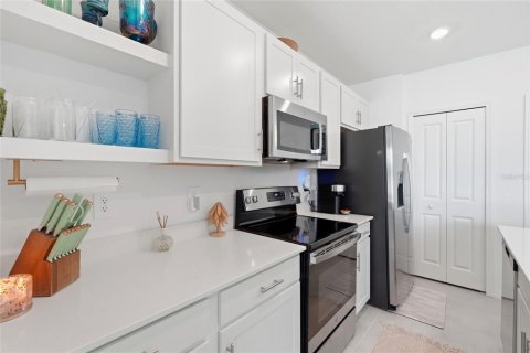 Touwnhouse à vendre à Bradenton, Floride: 3 chambres, 125.6 m2 № 2296804 - photo 11
