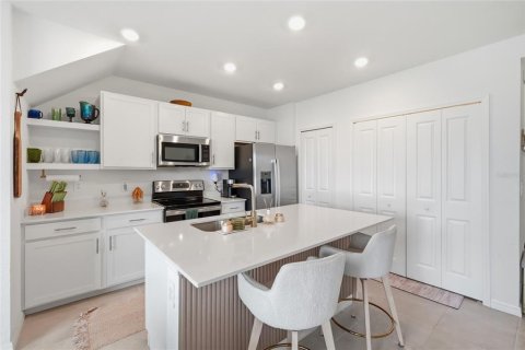 Touwnhouse à vendre à Bradenton, Floride: 3 chambres, 125.6 m2 № 2296804 - photo 10