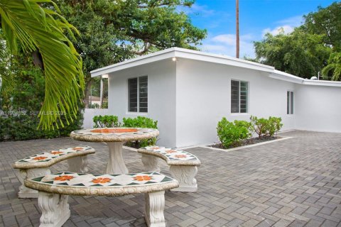 Снять в аренду квартиру в Майами, Флорида 1 спальня, 52.77м2, № 1983722 - фото 11