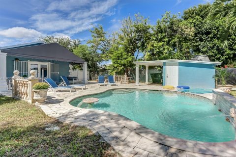 Casa en alquiler en Hallandale Beach, Florida, 3 dormitorios, 125.51 m2 № 1953177 - foto 23