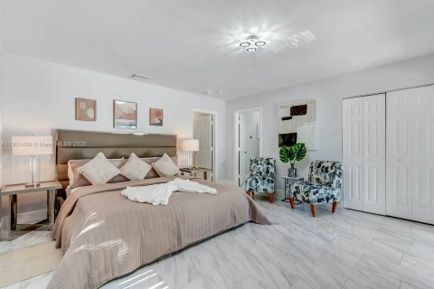 Casa en alquiler en Hallandale Beach, Florida, 3 dormitorios, 125.51 m2 № 1953177 - foto 10