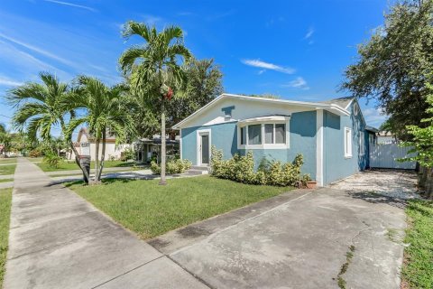 Casa en alquiler en Hallandale Beach, Florida, 3 dormitorios, 125.51 m2 № 1953177 - foto 25