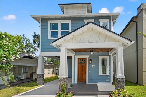 House in Tampa, Florida 4 bedrooms, 237.74 sq.m. № 1840021 - photo 4
