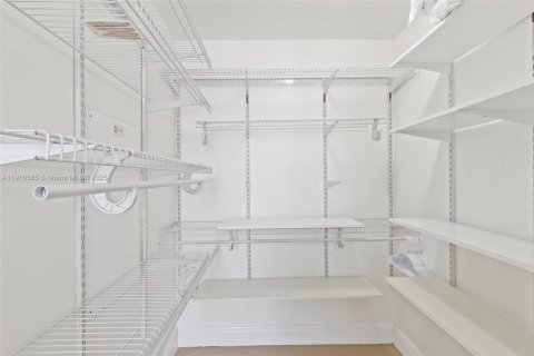 Купить кондоминиум в Майами, Флорида 2 спальни, 95.69м2, № 1966125 - фото 25