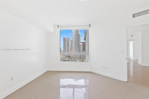 Купить кондоминиум в Майами, Флорида 2 спальни, 95.69м2, № 1966125 - фото 19