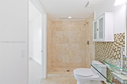 Купить кондоминиум в Майами, Флорида 2 спальни, 95.69м2, № 1966125 - фото 23