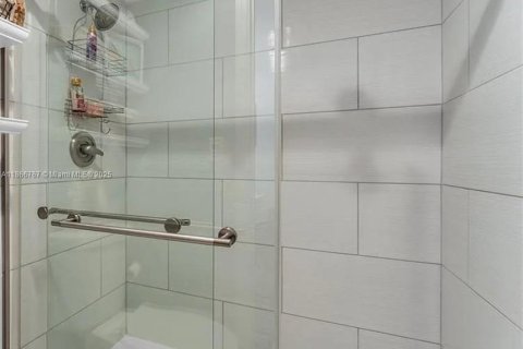 Touwnhouse à vendre à Fort Myers, Floride: 3 chambres, 127.37 m2 № 1979862 - photo 5