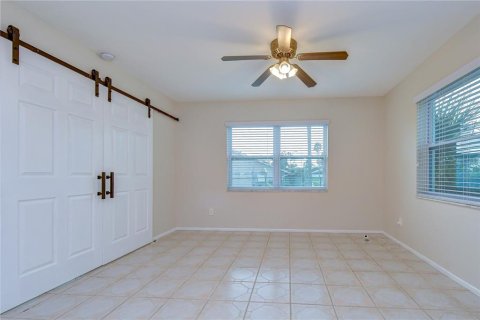 Villa ou maison à vendre à Port Richey, Floride: 3 chambres, 135.92 m2 № 2286947 - photo 16