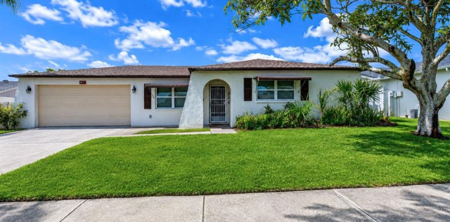 Villa ou maison à Port Richey, Floride 3 chambres, 135.92 m2 № 2286947