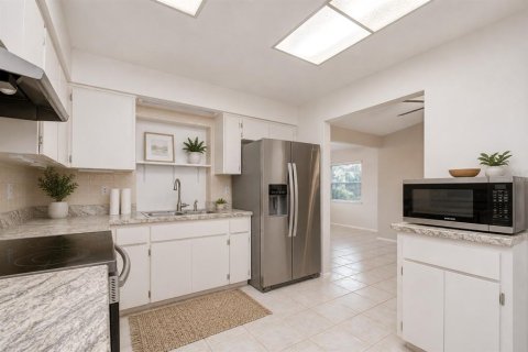 Villa ou maison à vendre à Port Richey, Floride: 3 chambres, 135.92 m2 № 2286947 - photo 28