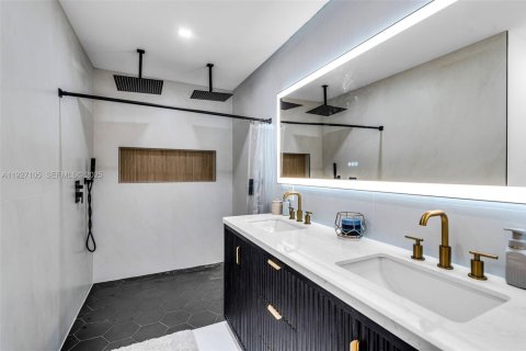 Villa ou maison à vendre à Cooper City, Floride: 4 chambres, 216.74 m2 № 1987832 - photo 19