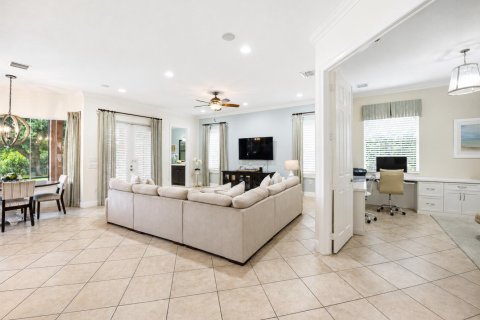 House in Boynton Beach, Florida 6 bedrooms, 404.68 sq.m. № 2177620 - photo 24