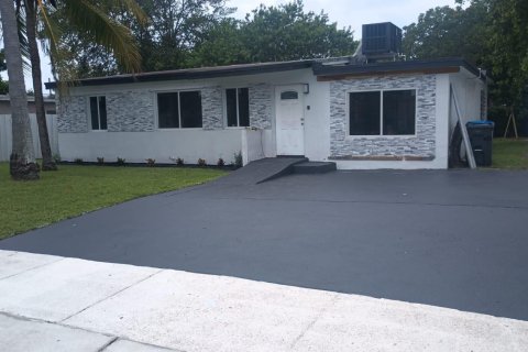 Casa en West Park, Florida 5 dormitorios, 167.22 m2 № 2077733