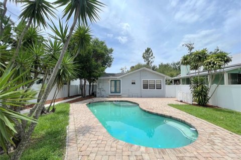 House in Orlando, Florida 3 bedrooms, 118.17 sq.m. № 1857618 - photo 19