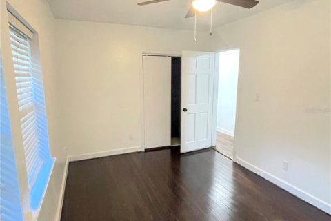 House in Orlando, Florida 3 bedrooms, 118.17 sq.m. № 1857618 - photo 14
