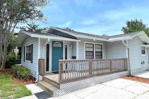 House in Orlando, Florida 3 bedrooms, 118.17 sq.m. № 1857618 - photo 2
