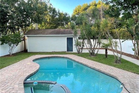 House in Orlando, Florida 3 bedrooms, 118.17 sq.m. № 1857618 - photo 4