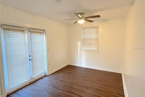 House in Orlando, Florida 3 bedrooms, 118.17 sq.m. № 1857618 - photo 16