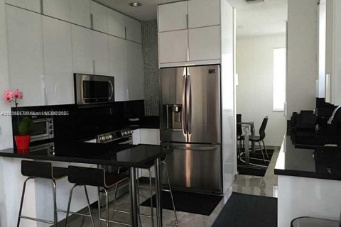 Villa ou maison à vendre à Weston, Floride: 3 chambres, 150.5 m2 № 1967332 - photo 2