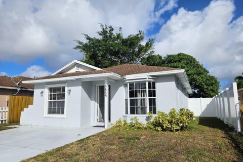 Villa ou maison à Boynton Beach, Floride 3 chambres, 104.52 m2 № 2089672