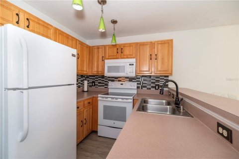 Купить таунхаус в Киссимми, Флорида 5 комнат, 89.19м2, № 2223001 - фото 10