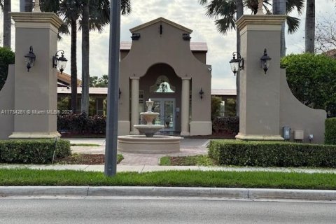 Townhouse in Homestead, Florida 3 bedrooms, 108.6 sq.m. № 1763618 - photo 11