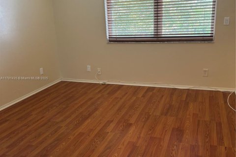 Copropriété à vendre à Davie, Floride: 2 chambres, 72 m2 № 1696512 - photo 17