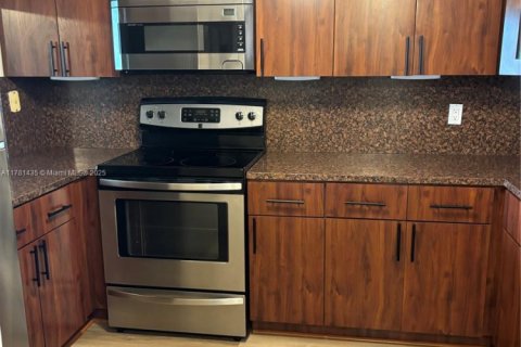 Copropriété à vendre à Davie, Floride: 2 chambres, 72 m2 № 1696512 - photo 2