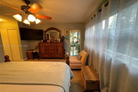 Condominio en venta en Hallandale Beach, Florida, 2 dormitorios, 95.41 m2 № 1979305 - foto 17