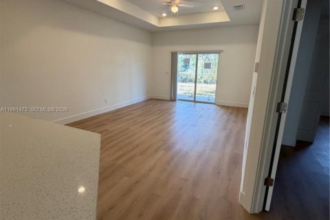 House in Lehigh Acres, Florida 3 bedrooms № 2043156 - photo 29