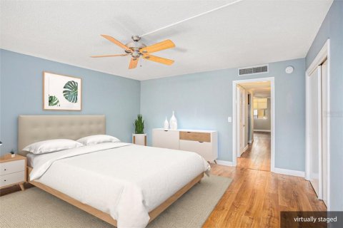 Condo in Clearwater, Florida, 1 bedroom  № 1608674 - photo 17