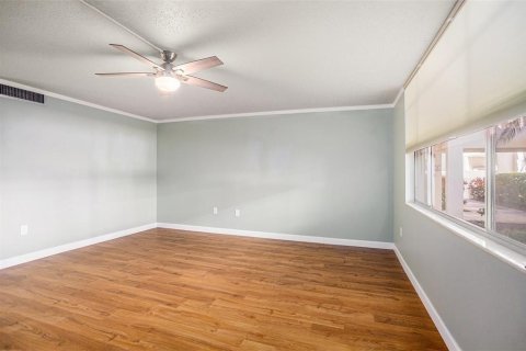Condo in Clearwater, Florida, 1 bedroom  № 1608674 - photo 12