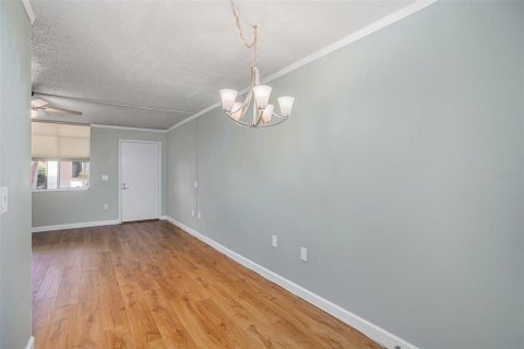 Condo in Clearwater, Florida, 1 bedroom  № 1608674 - photo 13