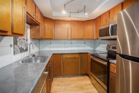Condo in Clearwater, Florida, 1 bedroom  № 1608674 - photo 16