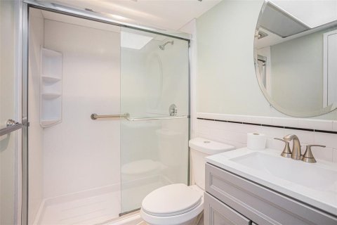 Condo in Clearwater, Florida, 1 bedroom  № 1608674 - photo 22