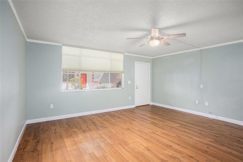 Condo in Clearwater, Florida, 1 bedroom  № 1608674 - photo 8