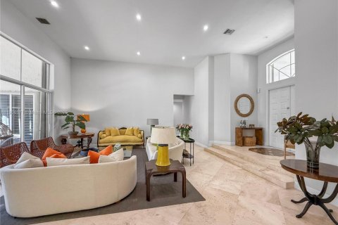 Villa ou maison à louer à Weston, Floride: 5 chambres, 372.17 m2 № 1957134 - photo 8