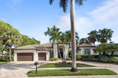 Villa ou maison à louer à Weston, Floride: 5 chambres, 372.17 m2 № 1957134 - photo 2