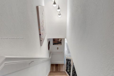 Copropriété à louer à Miami, Floride: 3 chambres, 115.2 m2 № 1939450 - photo 26