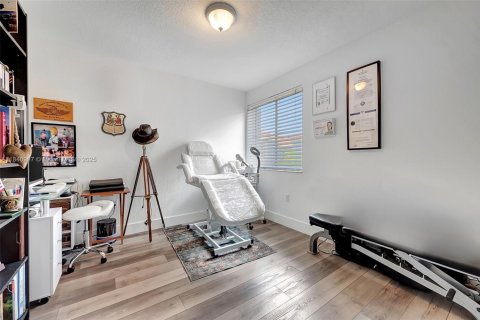 Copropriété à louer à Miami, Floride: 3 chambres, 115.2 m2 № 1939450 - photo 24