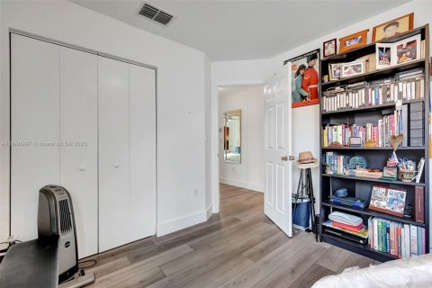 Copropriété à louer à Miami, Floride: 3 chambres, 115.2 m2 № 1939450 - photo 25