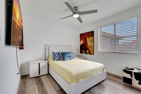 Copropriété à louer à Miami, Floride: 3 chambres, 115.2 m2 № 1939450 - photo 20