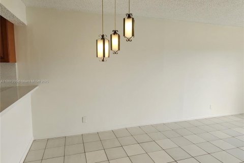 Condominio en venta en Miramar, Florida, 2 dormitorios, 77.29 m2 № 1890599 - foto 7