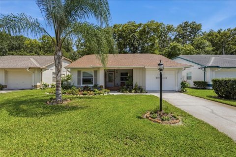Casa en New Port Richey, Florida 2 dormitorios, 131.36 m2 № 2283714