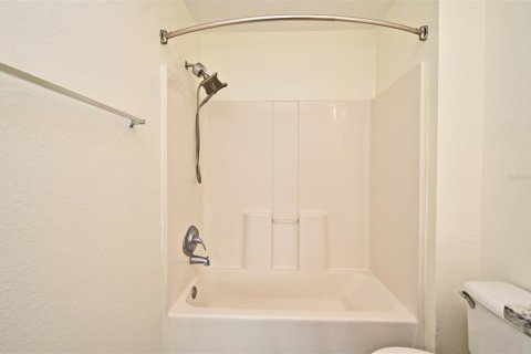 Condominio en alquiler en Orlando, Florida, 3 dormitorios, 122.45 m2 № 1900539 - foto 10