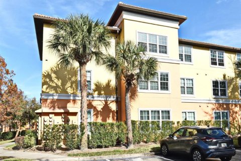 Copropriété à louer à Orlando, Floride: 3 chambres, 122.45 m2 № 1900539 - photo 1