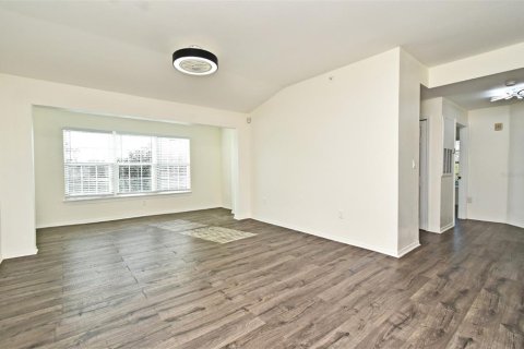 Condominio en alquiler en Orlando, Florida, 3 dormitorios, 122.45 m2 № 1900539 - foto 18