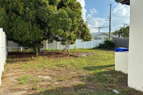 Apartamento en alquiler en Pompano Beach, Florida, 2 dormitorios, 53.51 m2 № 1947478 - foto 12